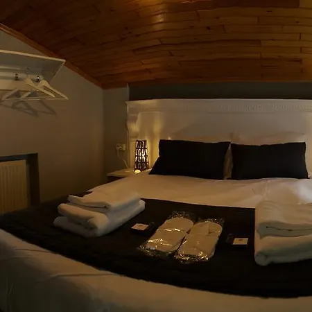Eves Suites